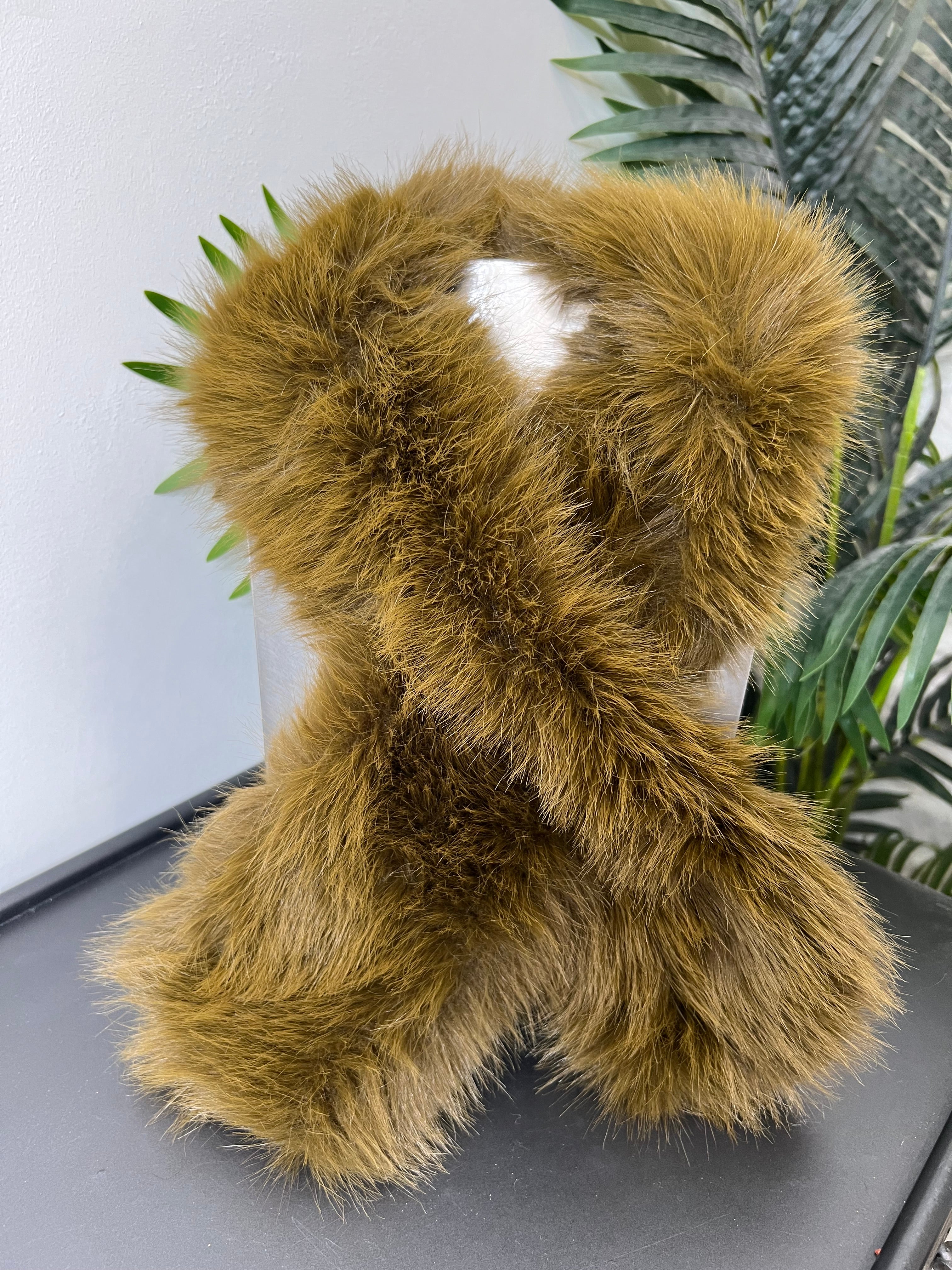 Olivia Looped Faux Fur Scarf in Olive