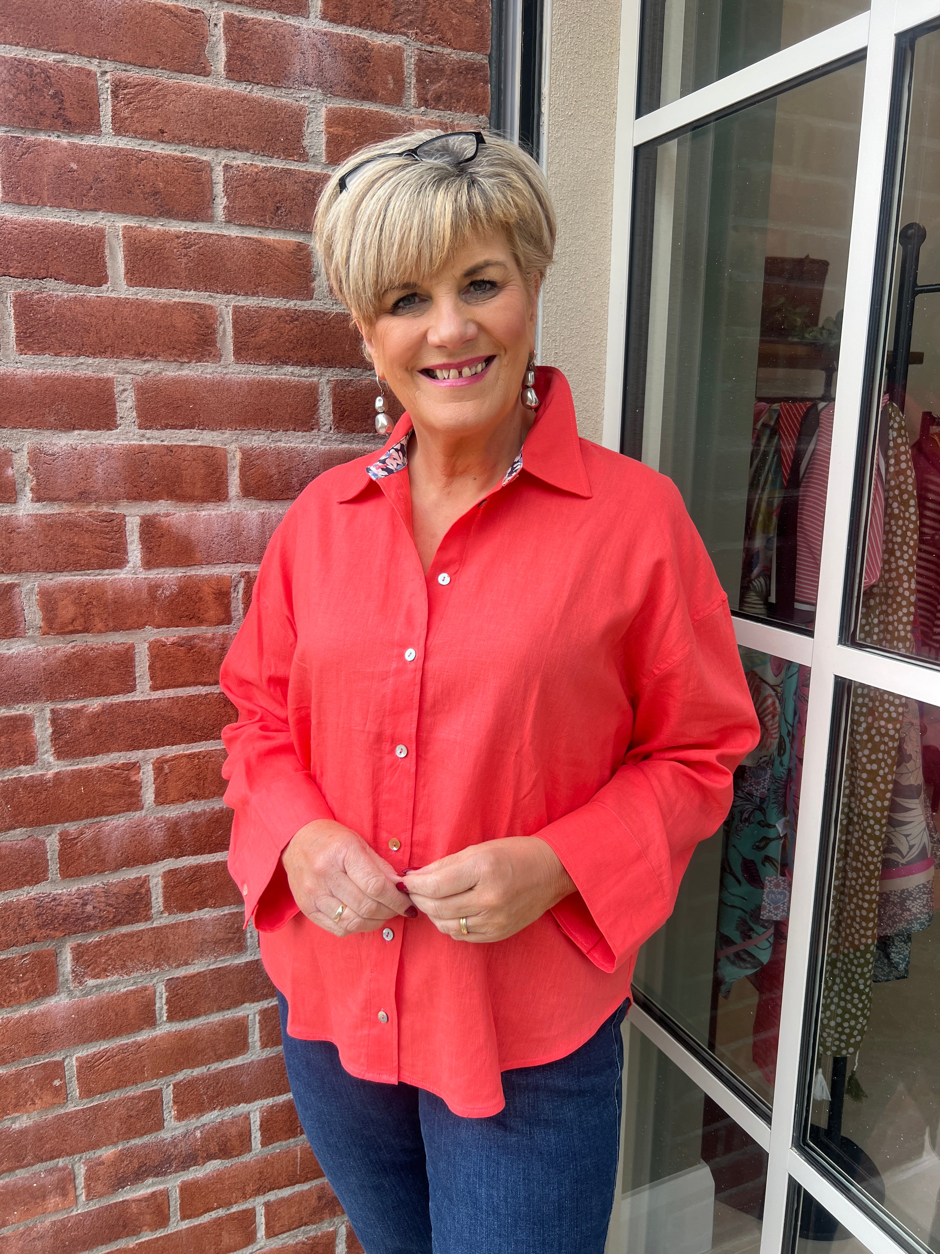 Nümph shirt with floral collar in Cayenne