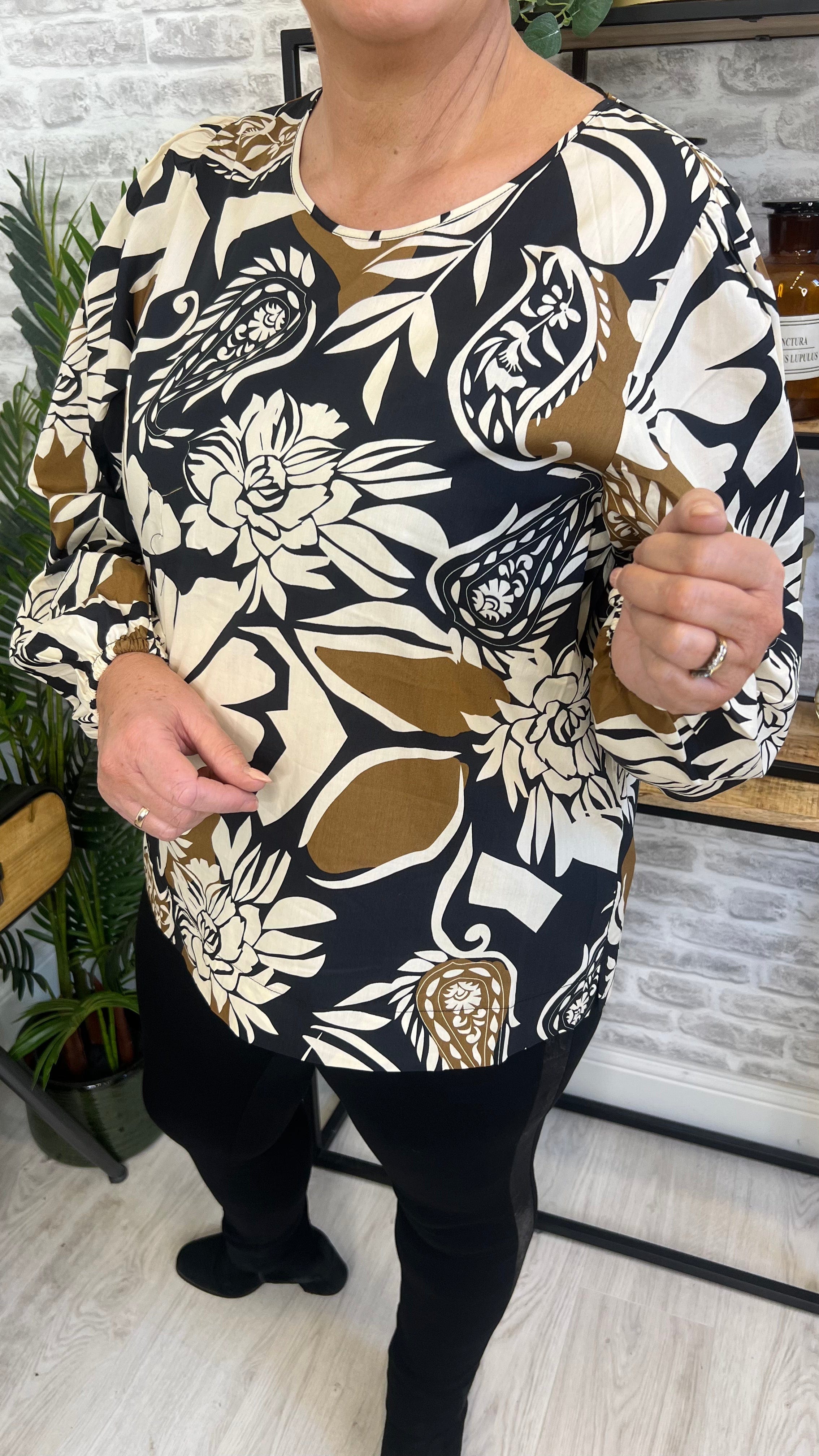 Soya Concept Tamaya Blouse In Camel Multi