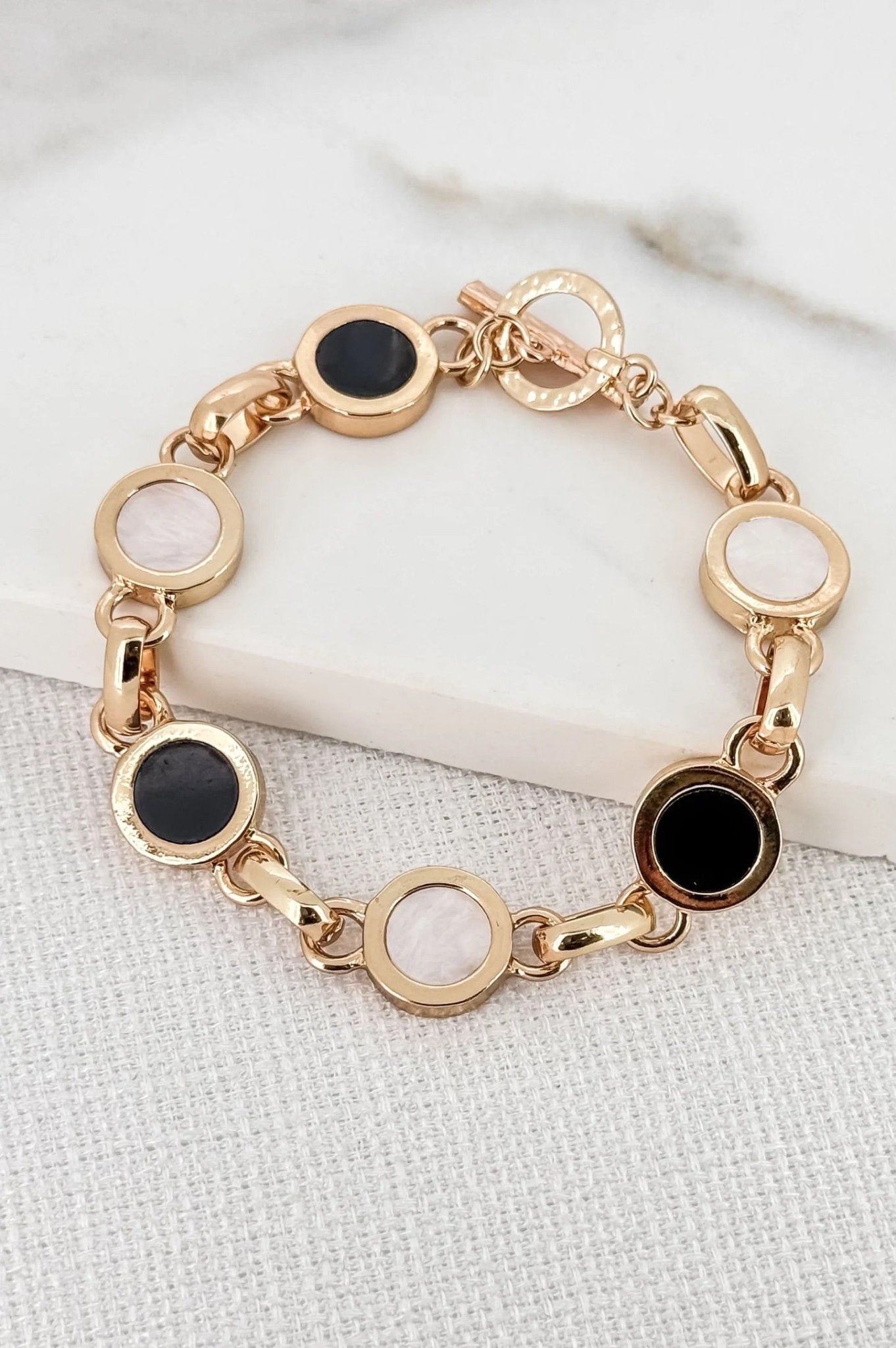 Envy Black & White Circle Pendant Bracelet in Gold - Crabtree Cottage