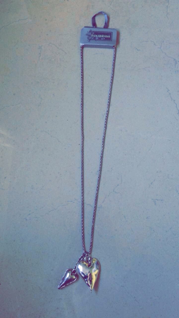 Heart Shaped twin pendant £22.99