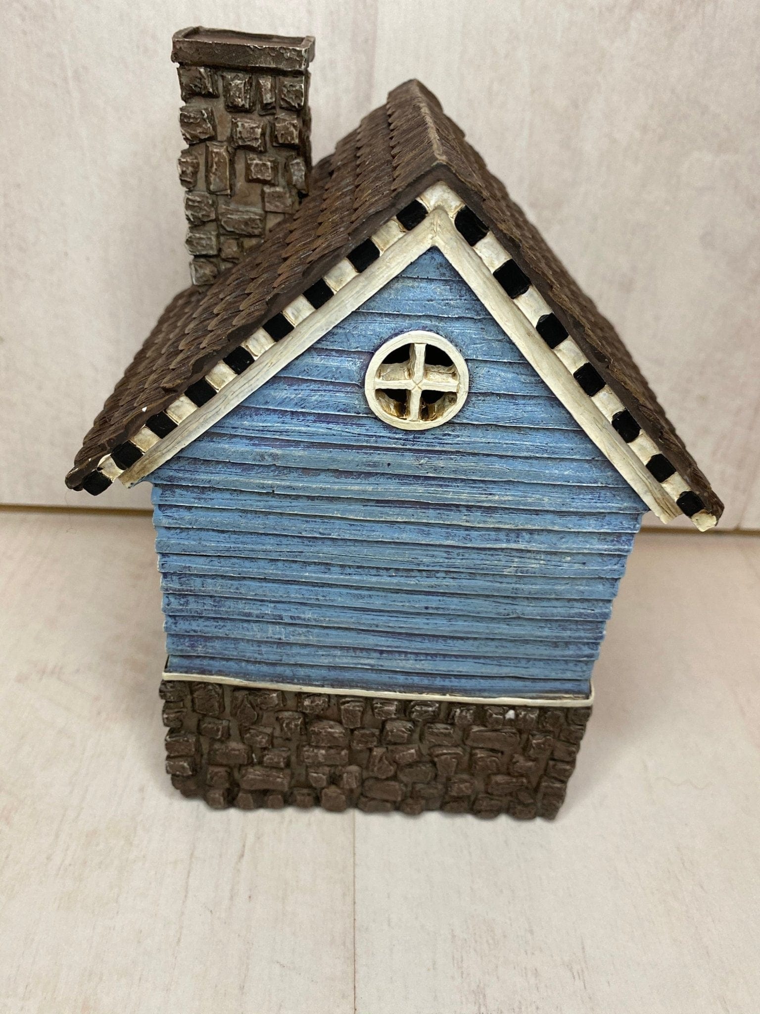 Light Up House - Crabtree Cottage