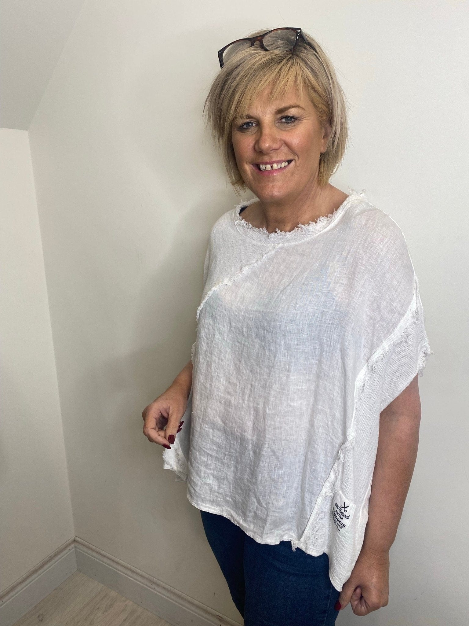 Lola Linen Top In White With Rough Edge Detail - Crabtree Cottage