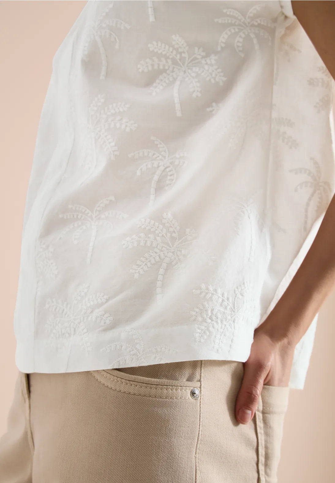Cecil embroidery blouse in vanilla white
