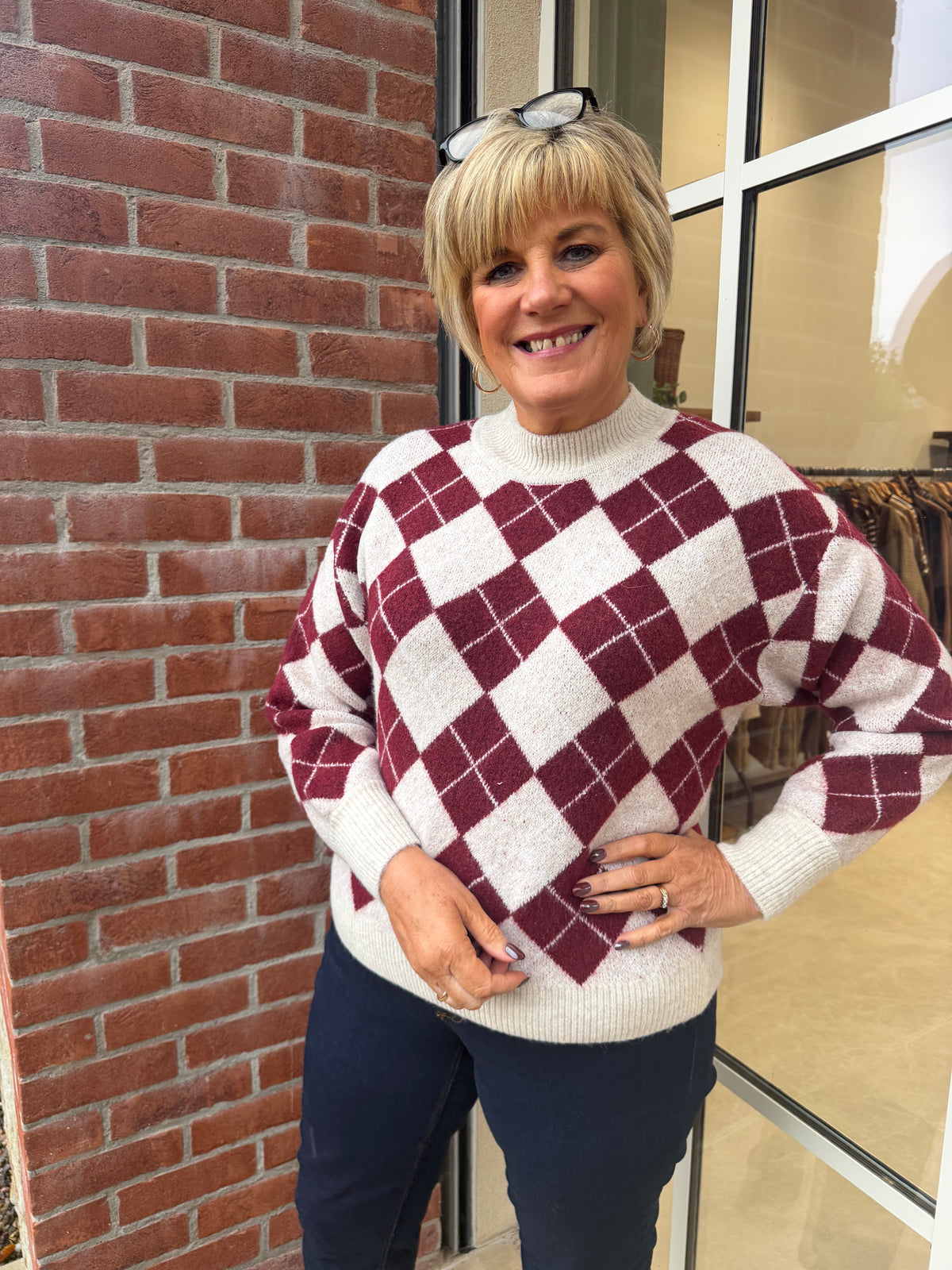 Argyle knit in oatmeal & red