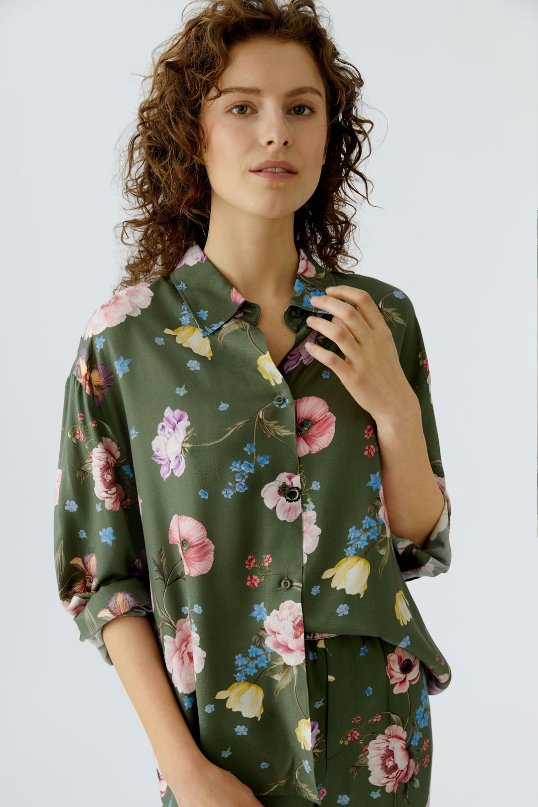 Oui Floral Blouse In khaki & Pink