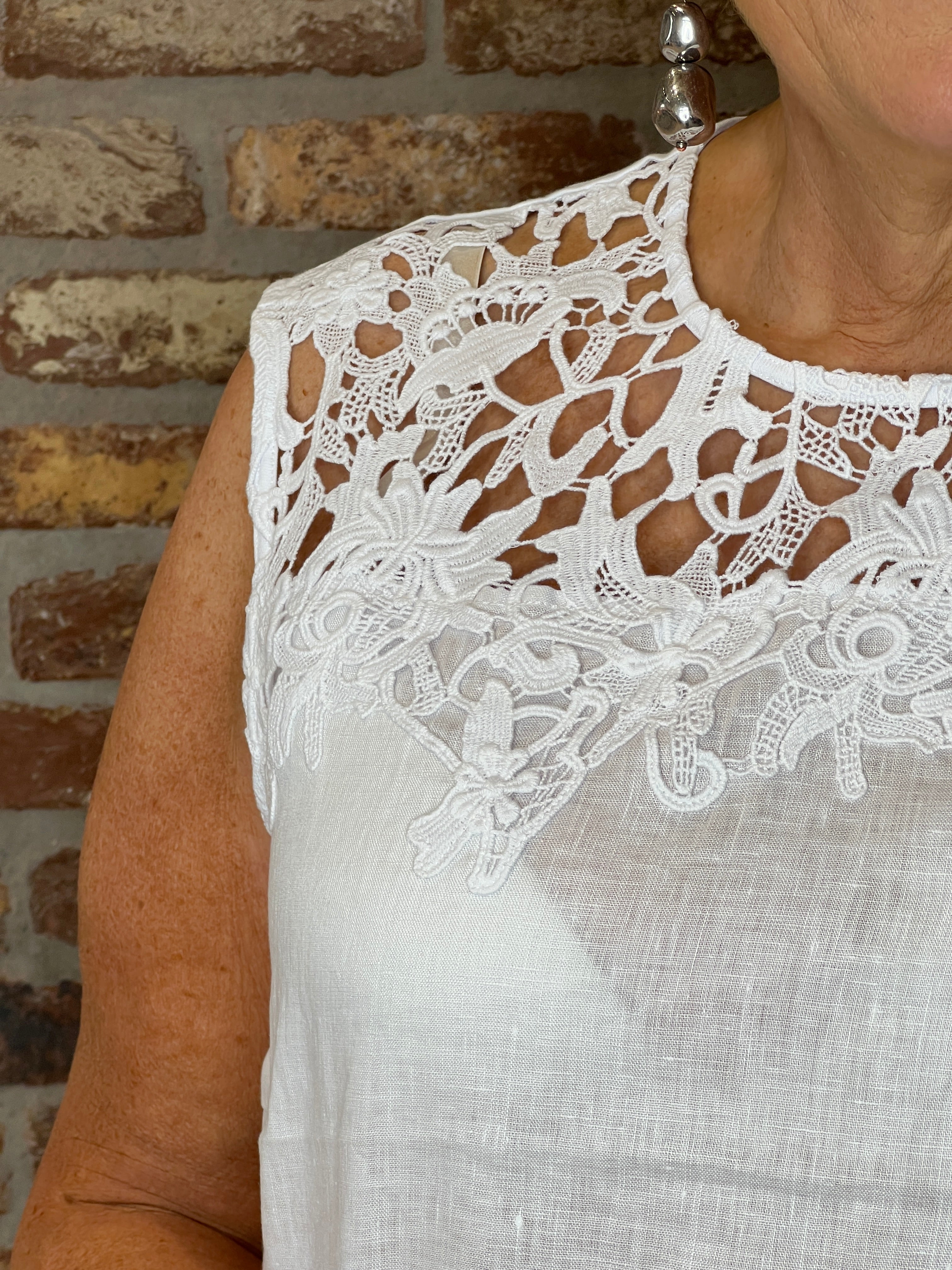 Oui Open Work Top In White
