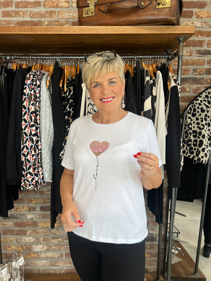 More & More Print T-shirt In White