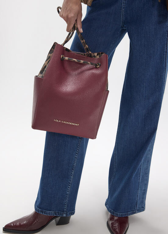 Two tone faux leather shopper in Bordeaux