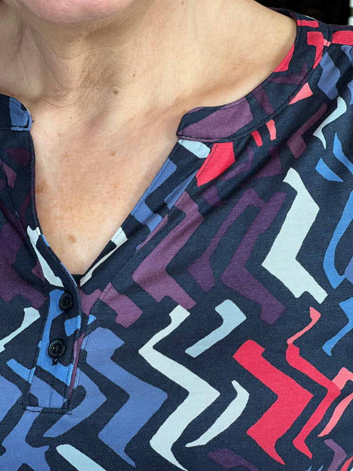 Cecil Geometric Top In Black Multi