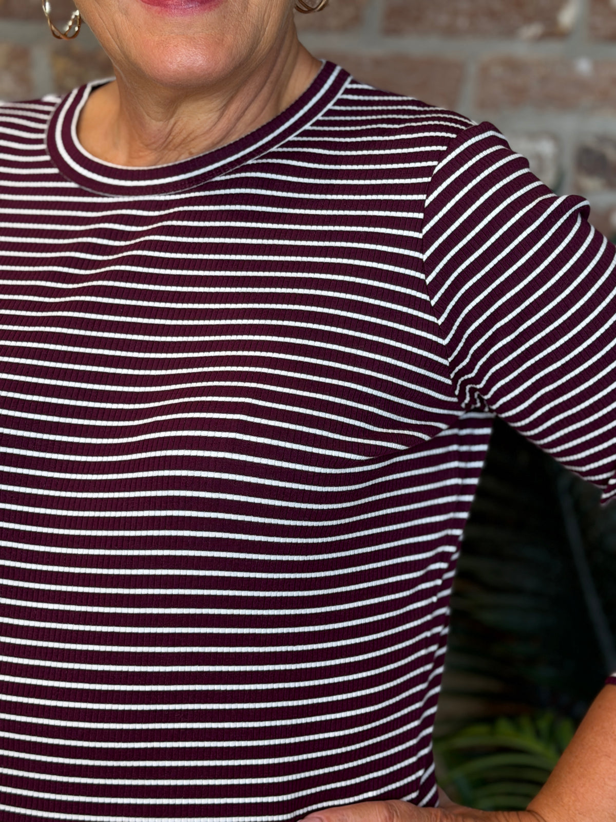 Striped top in dark red & white