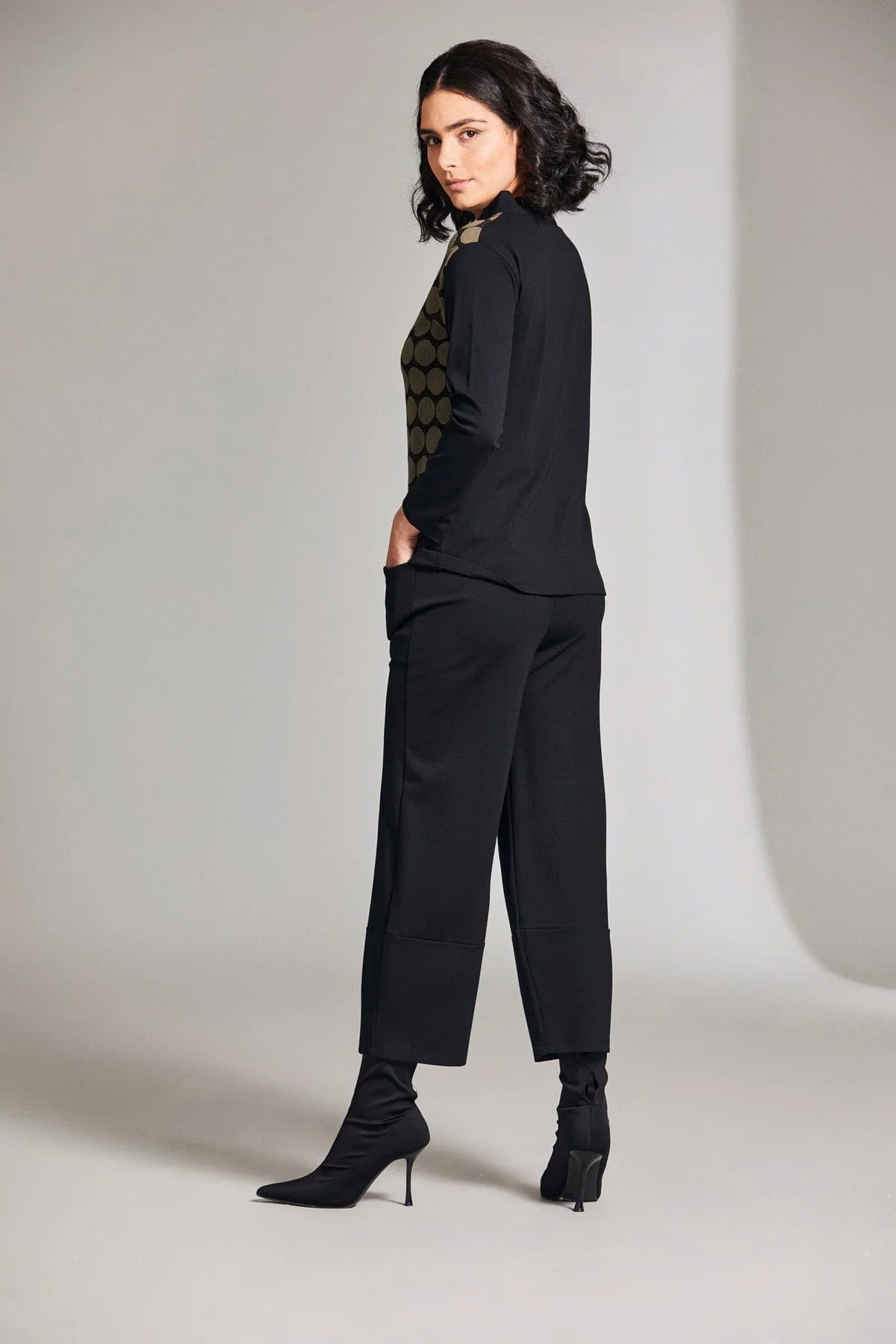 Peruzzi Slouch Pocket Trousers In Black