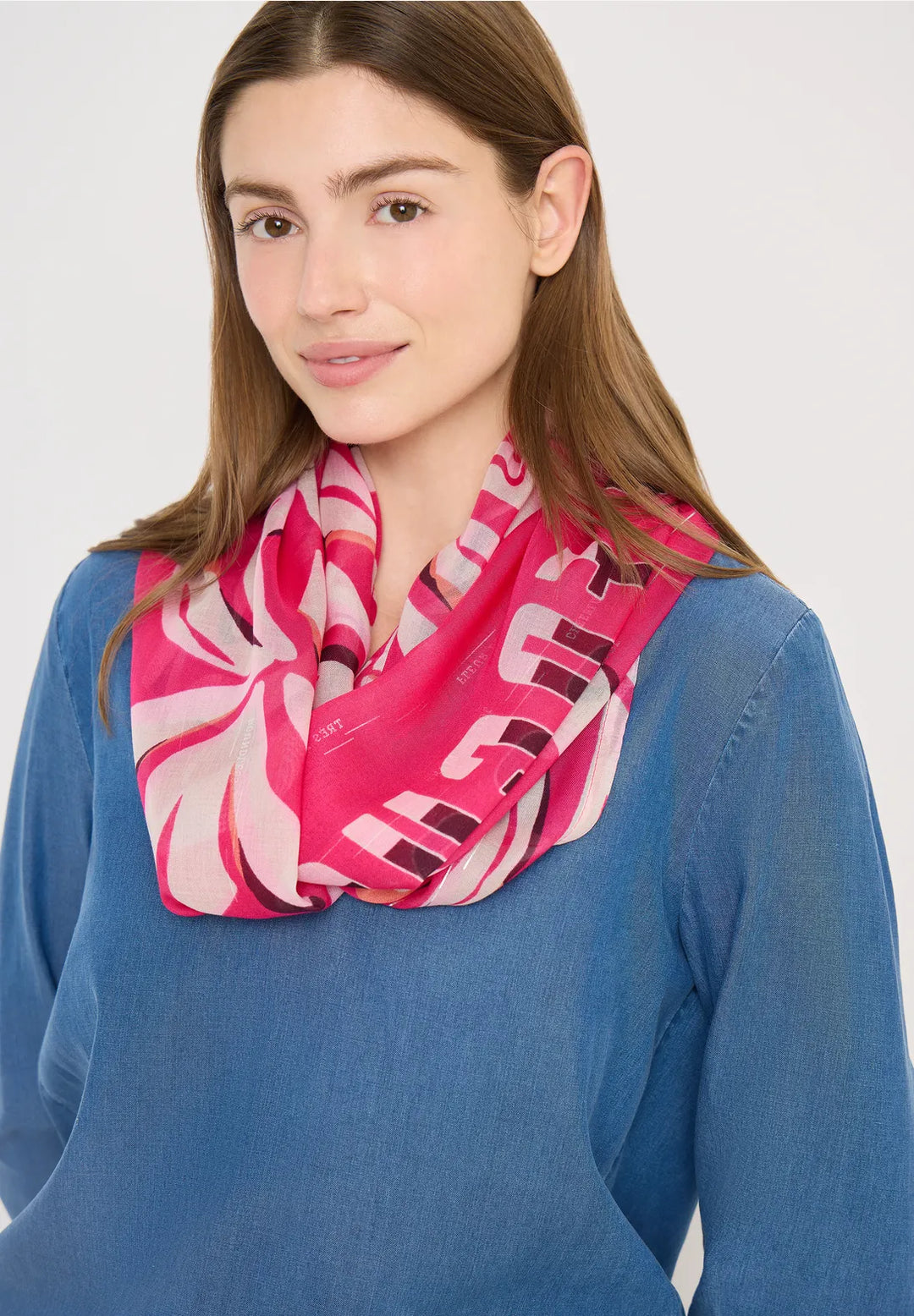 Cecil foil patterned Loop Snood In beetroot pink
