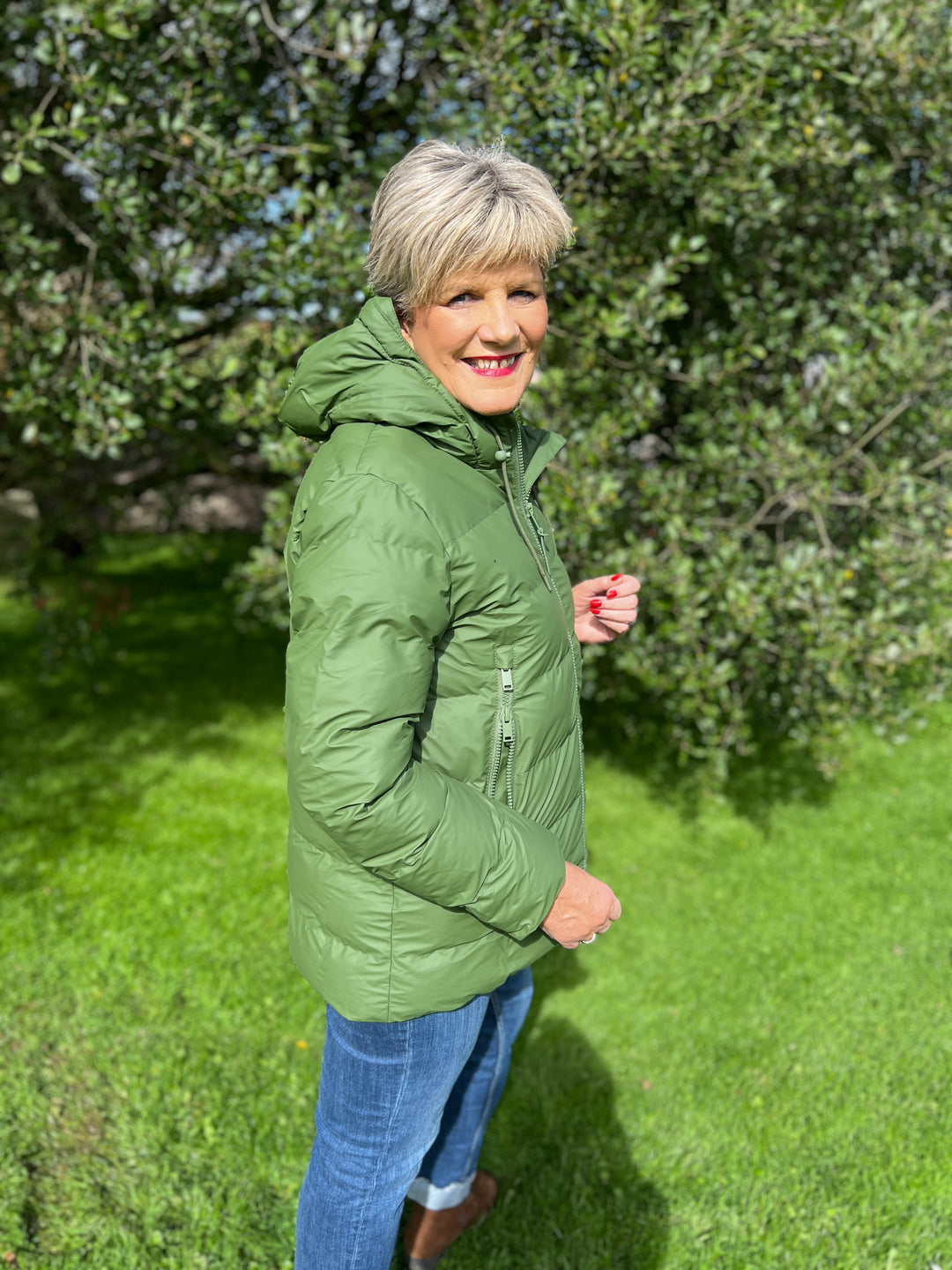 Tanta Nieve Puffa raincoat in Bronze Green