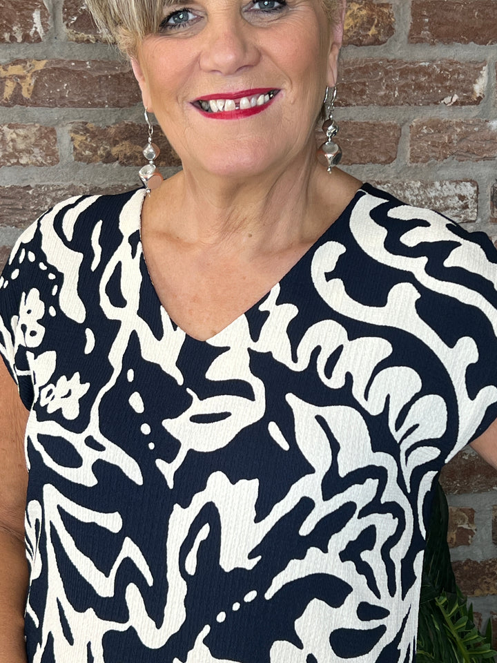 Street One V-neck floral top In Navy