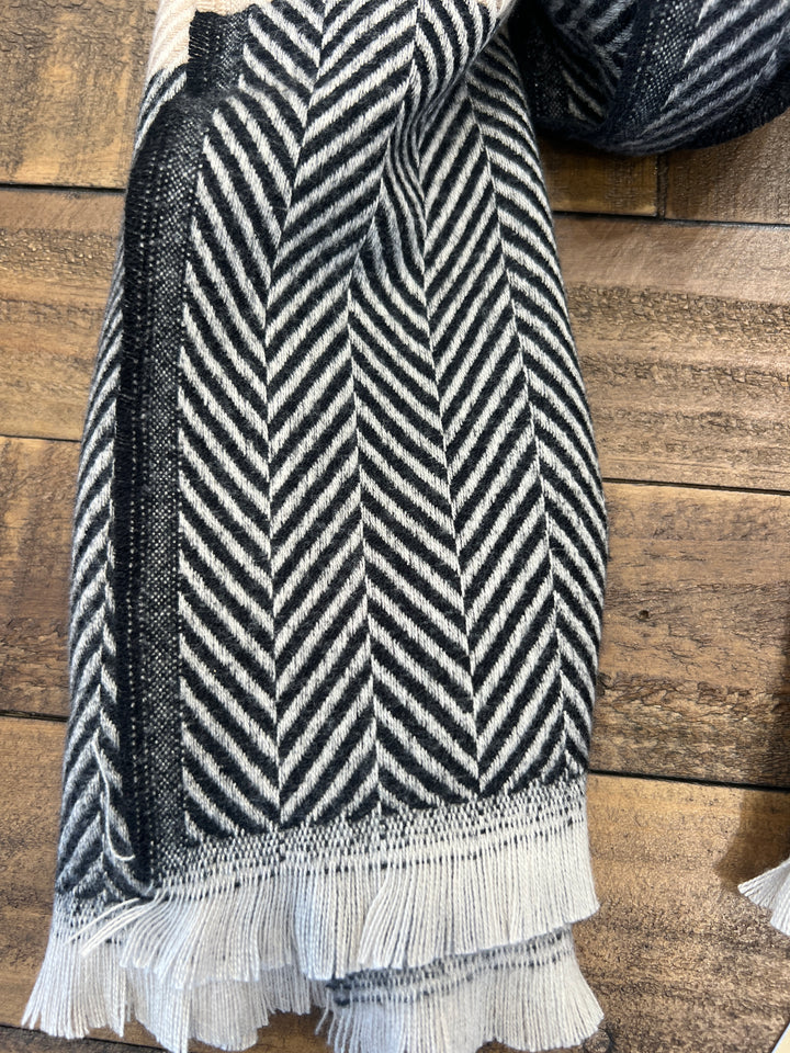 Soya Concept Ilsebet Scarf In Sand Multi