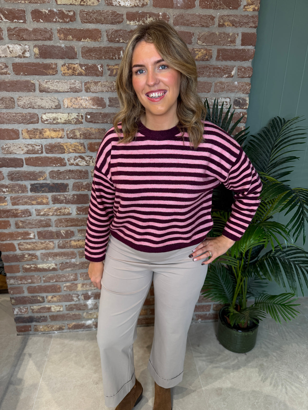 Striped pullover in dark red
