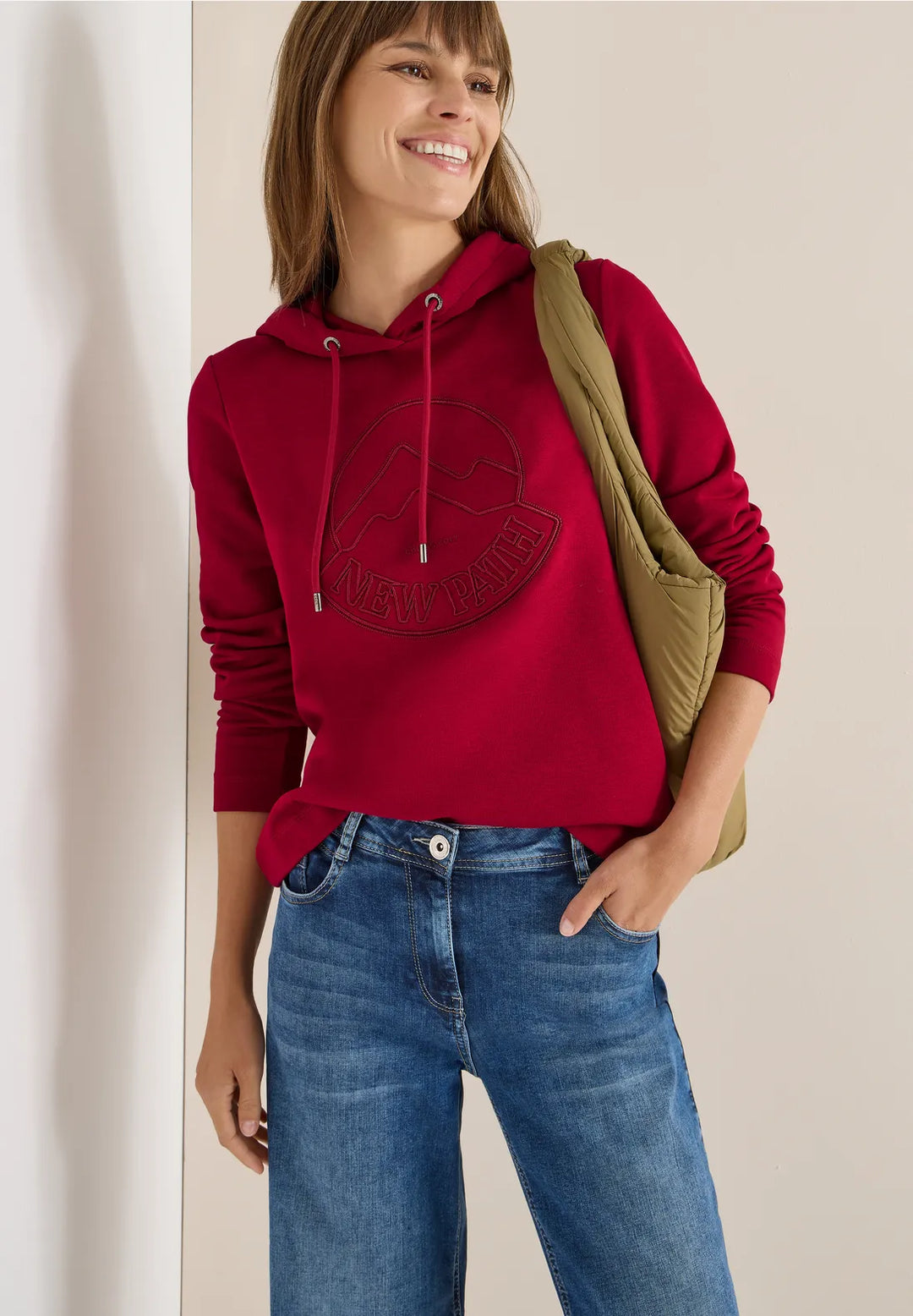 Cecil Embroidery Hoodie In Beaujolais Red