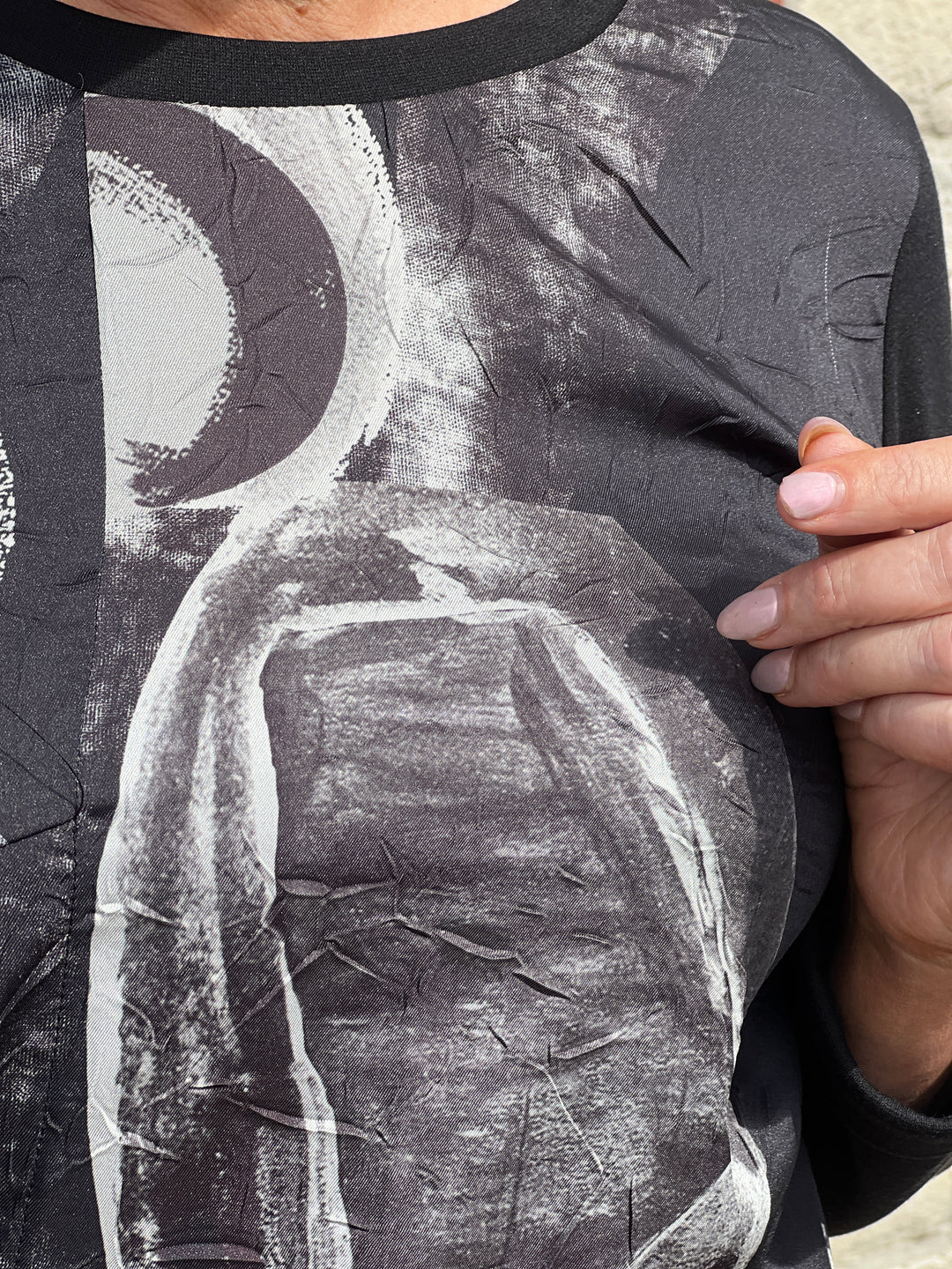 Peruzzi Ultra Print Top In Black