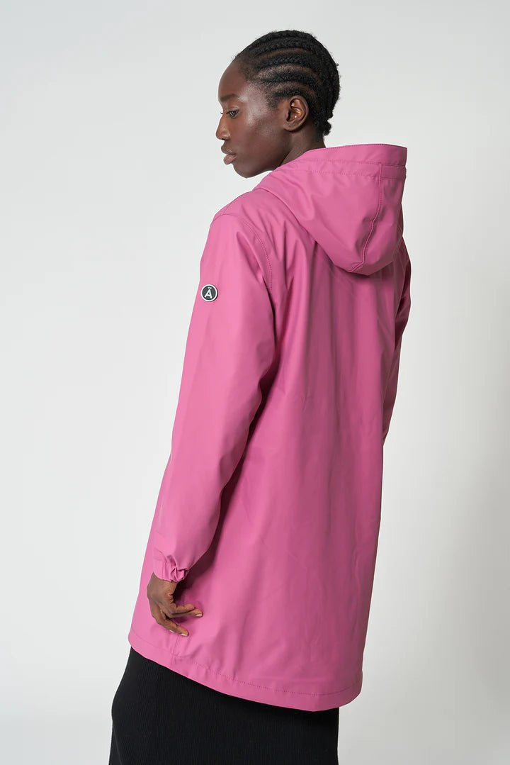 Tanta vand raincoat in Red Violet