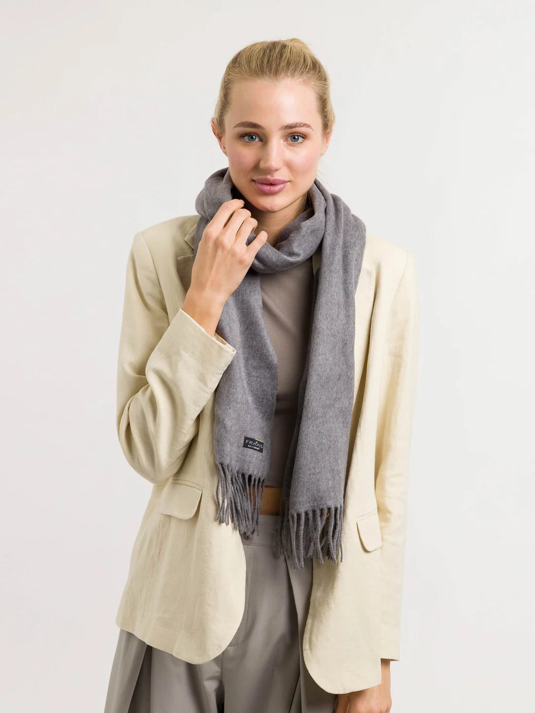 Cashmink plain Scarf In Grey