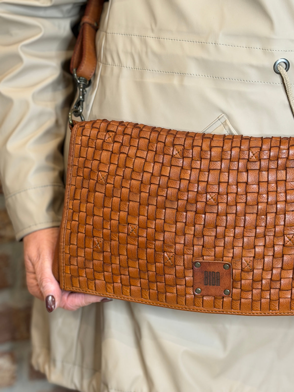 BIBA leather Kansas Marron Cross body bag in tan