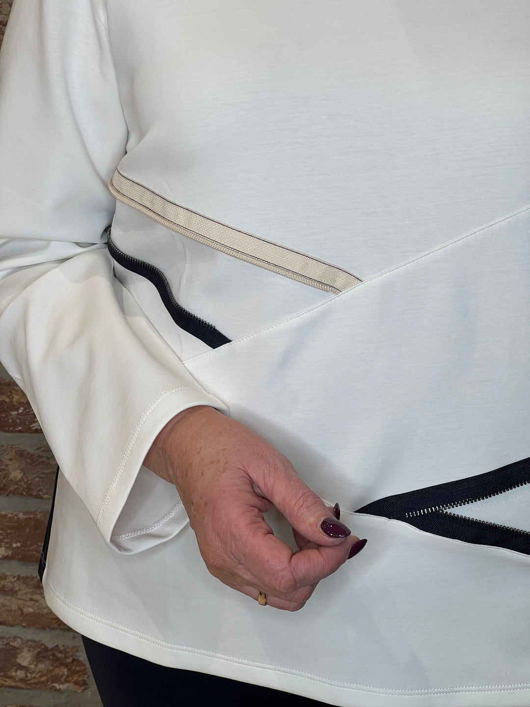 Peruzzi Zip Contrast Top in Ecru