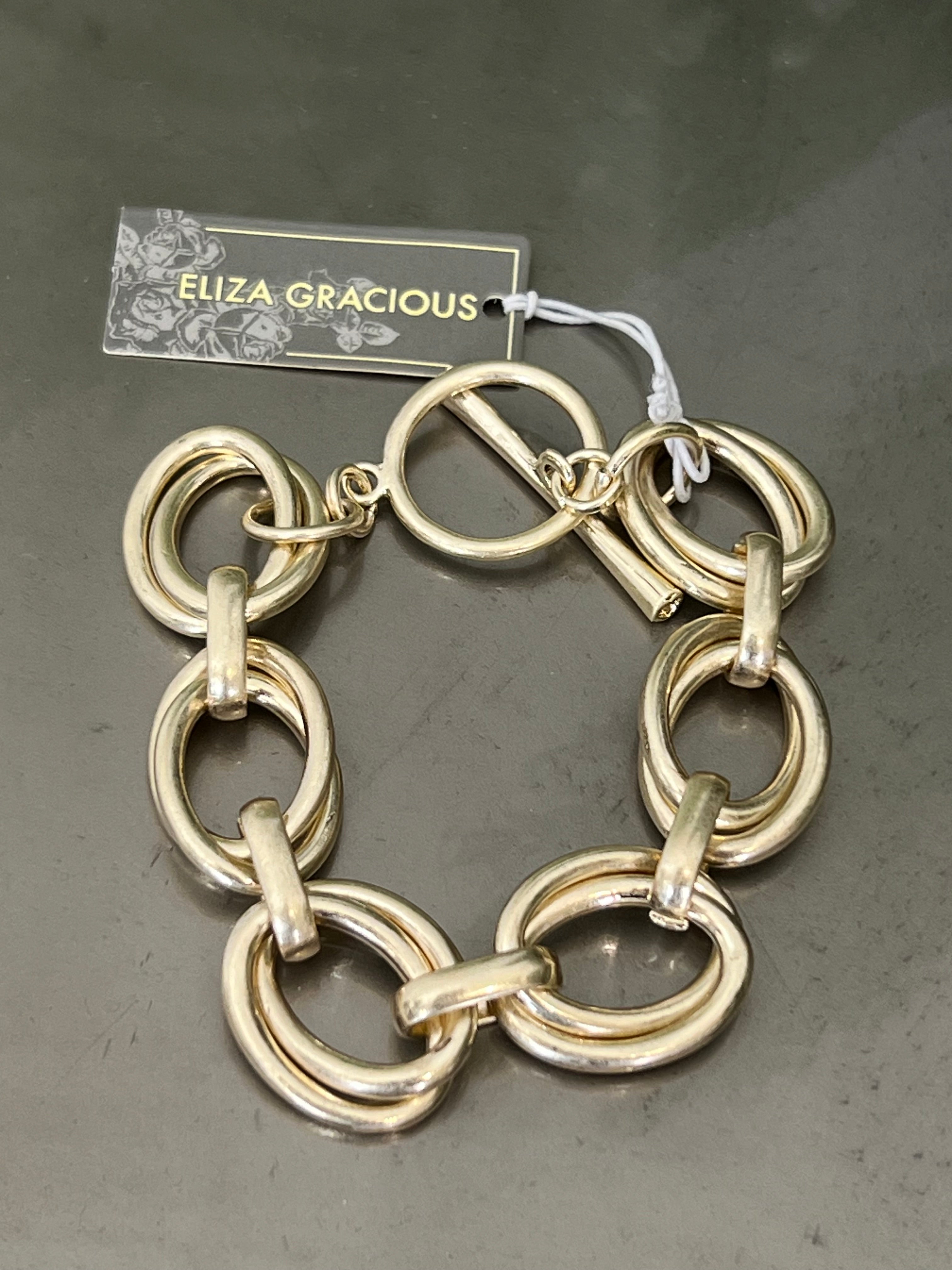 Eliza Gracious Chunky Chain Link Bracelet In Gold