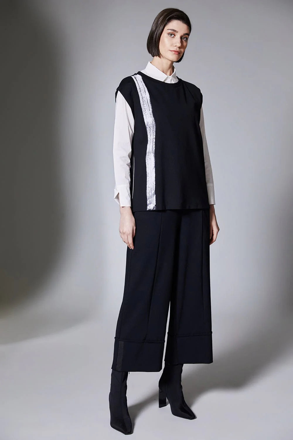 Peruzzi Brush Stroke Tabard Top In Black