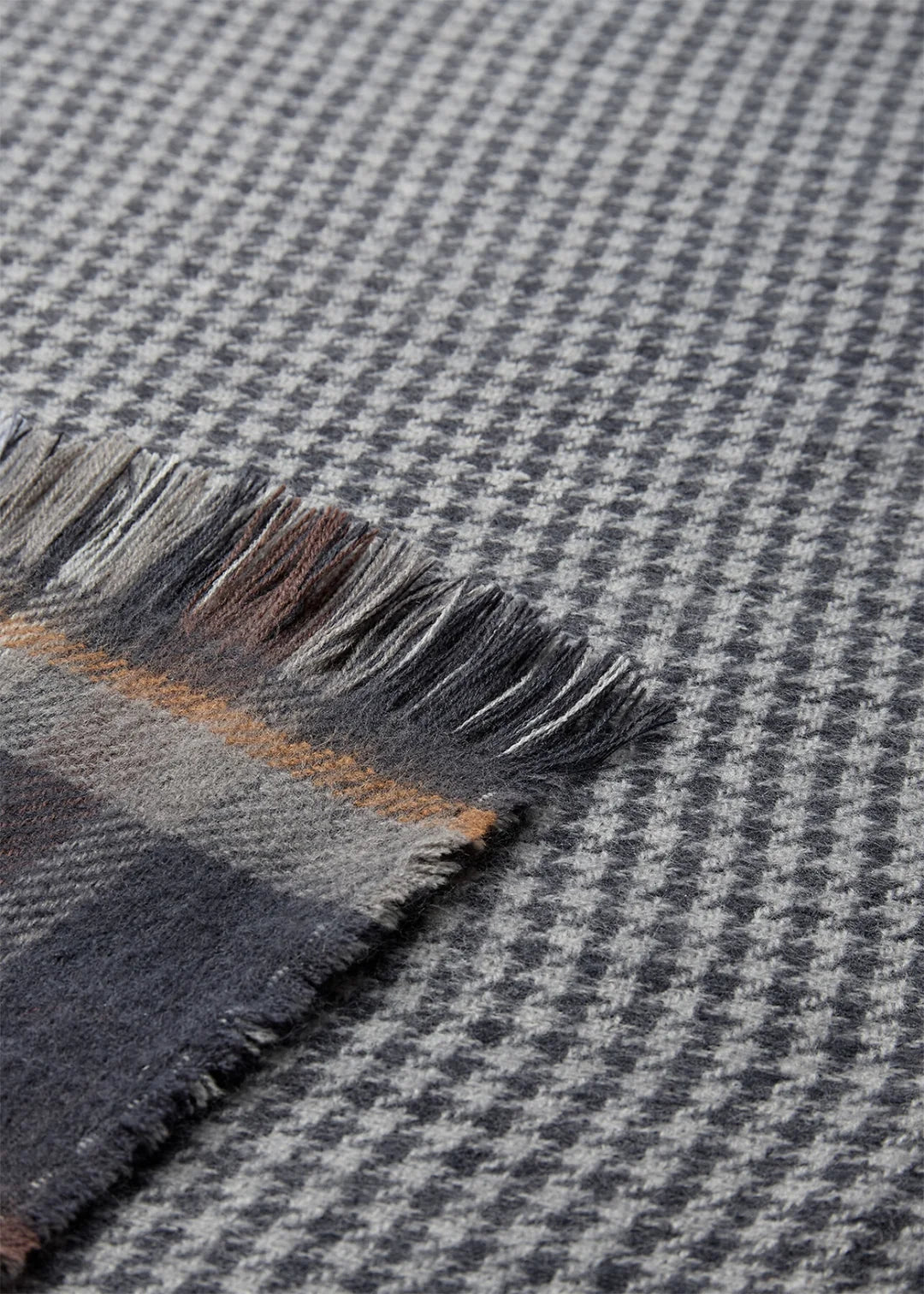 Soya Concept Hanan scarf in navy