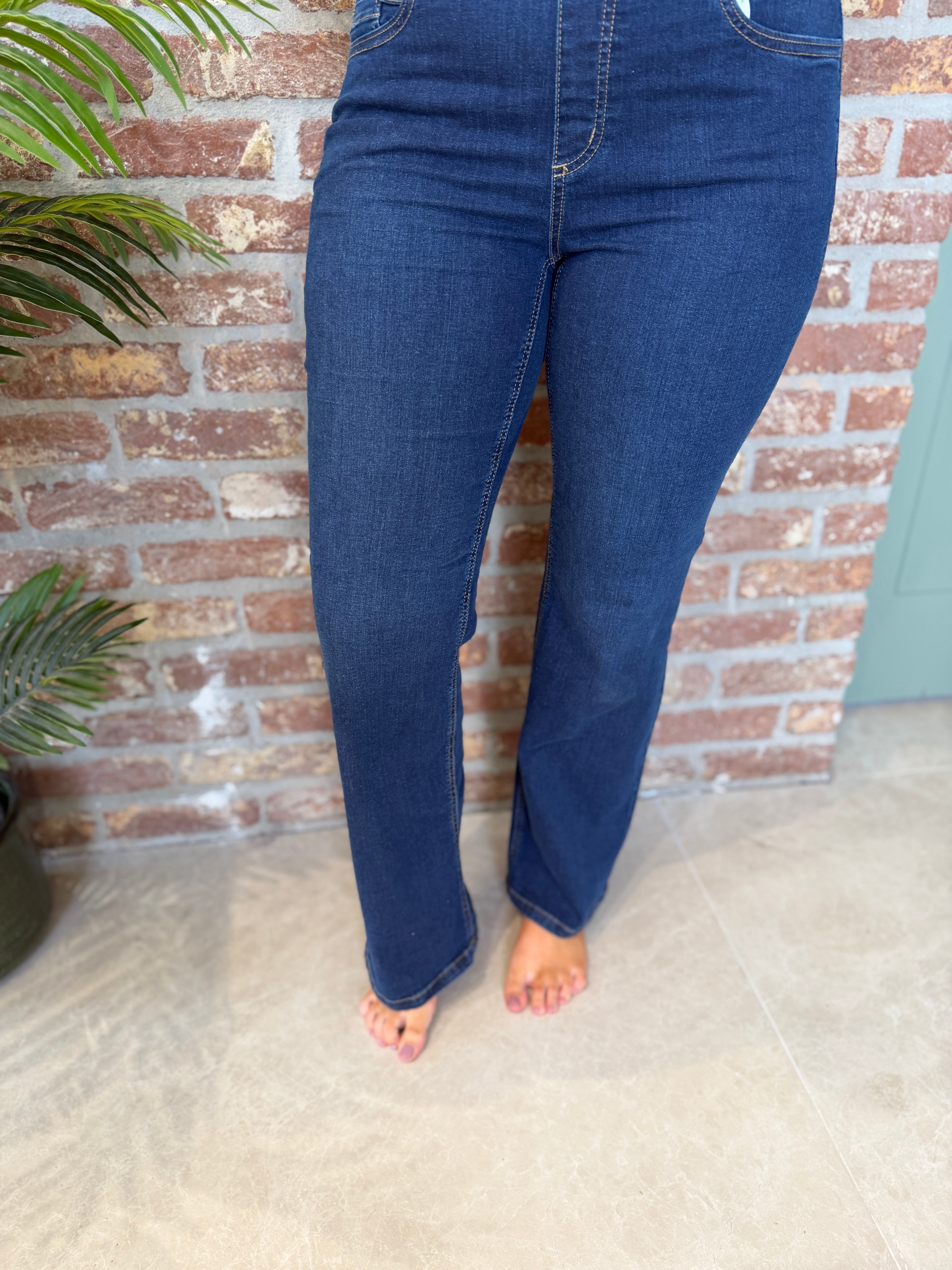 Stehmann Melli Flared Jeans In Fjord Navy