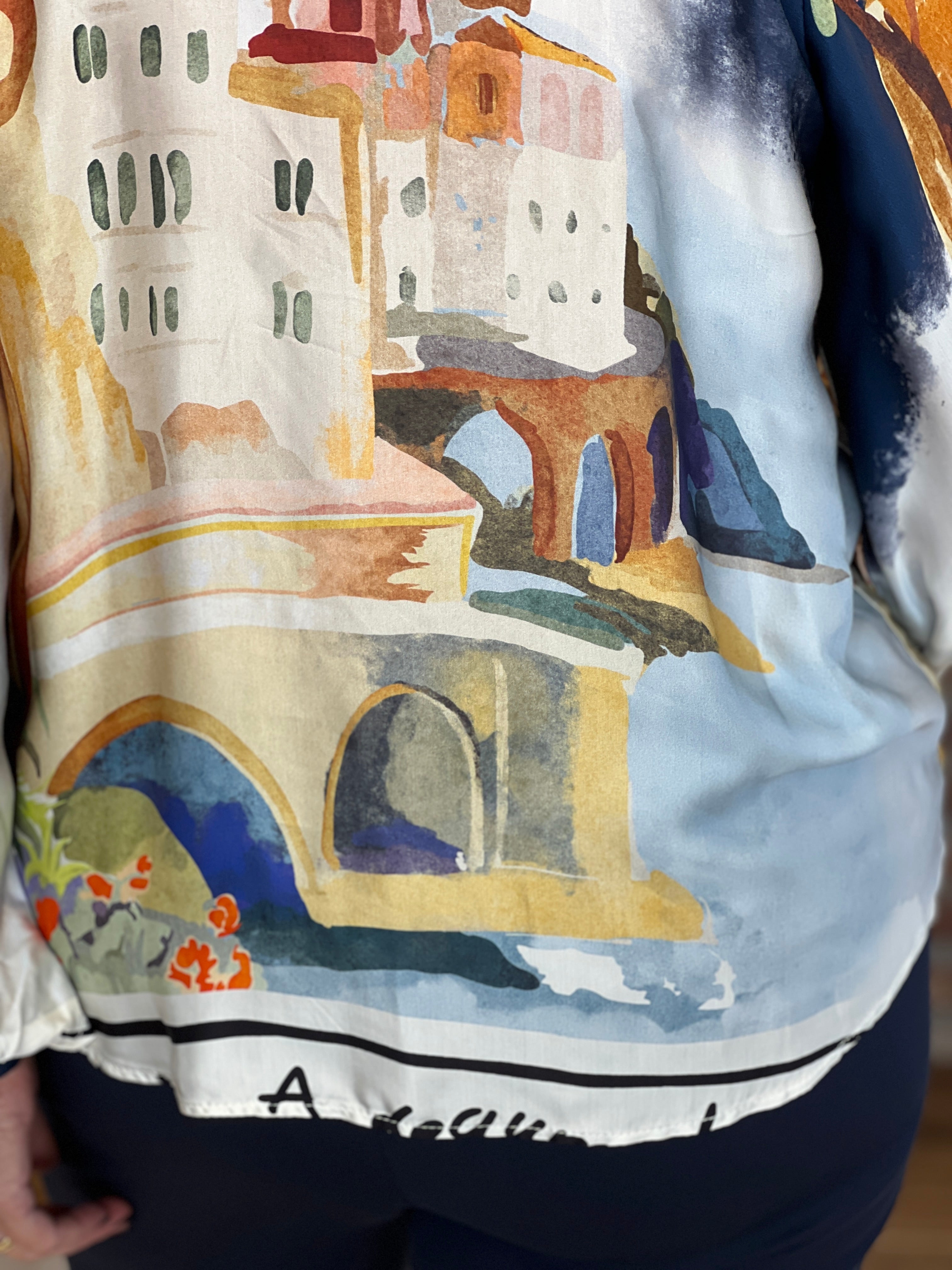 Deck By Decollage Scenic Patterned Blouse In Navy