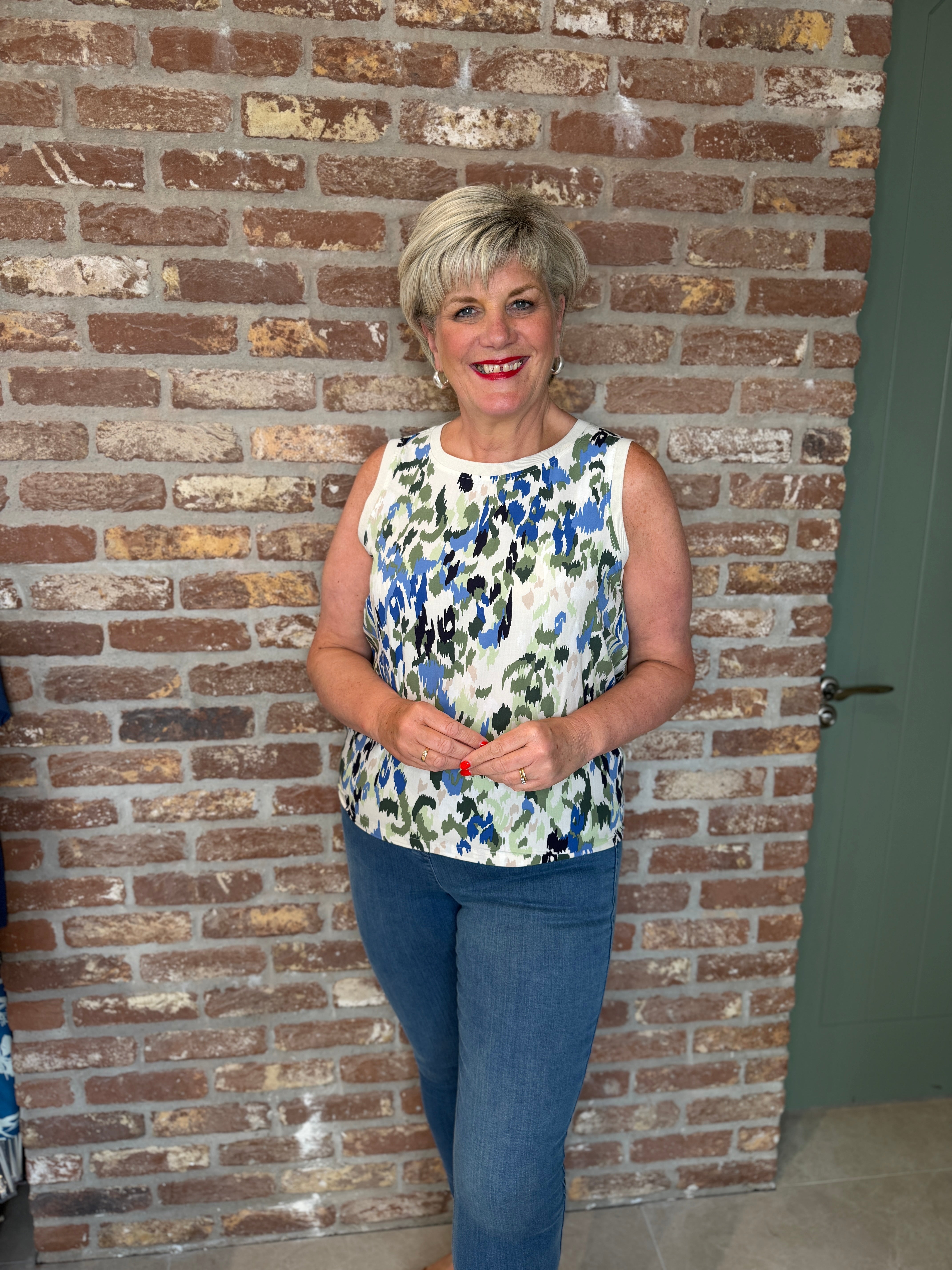 Cecil Sleeveless Top In Cashmere Beige