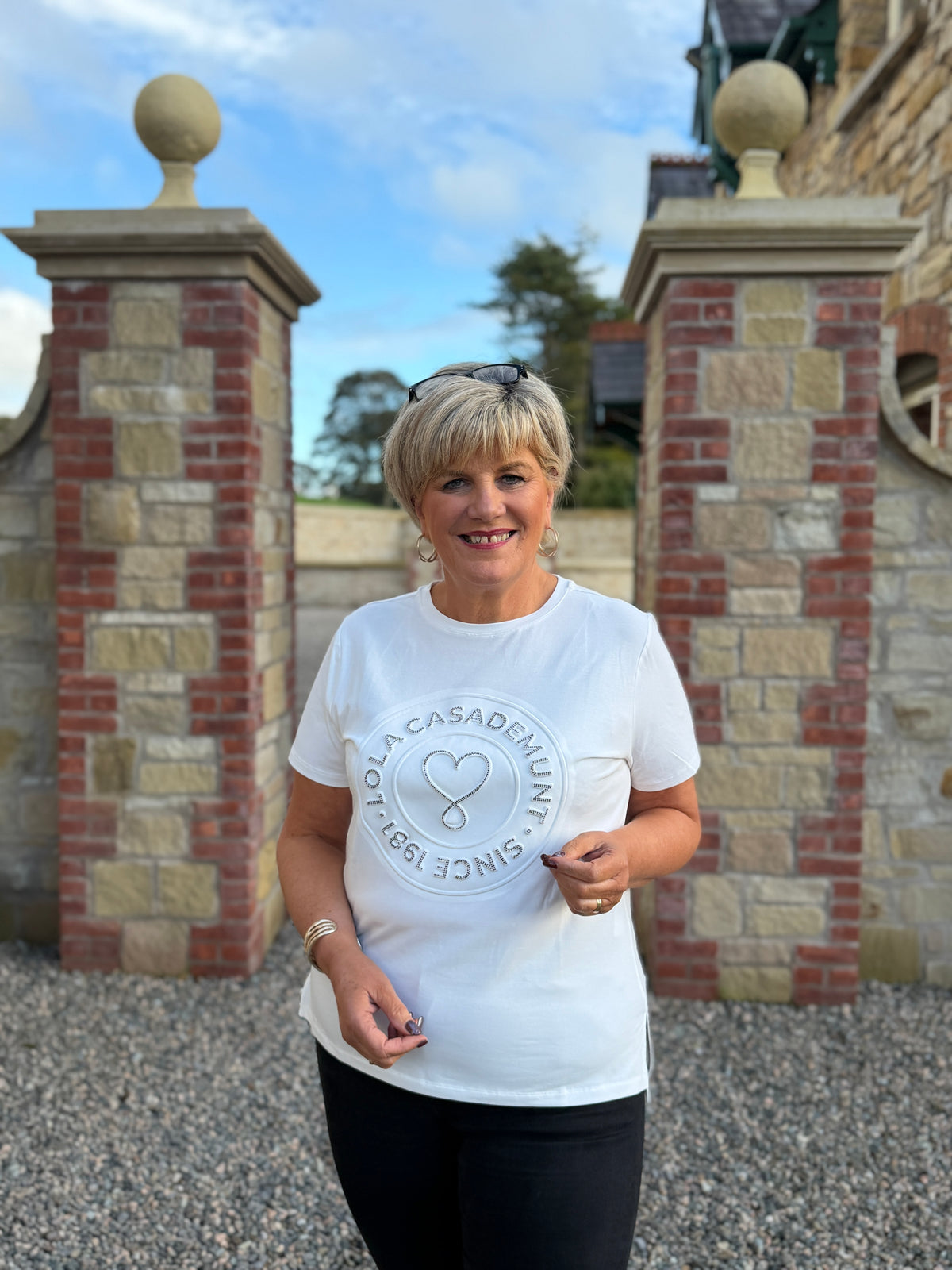 T-shirt with heart donut print in white