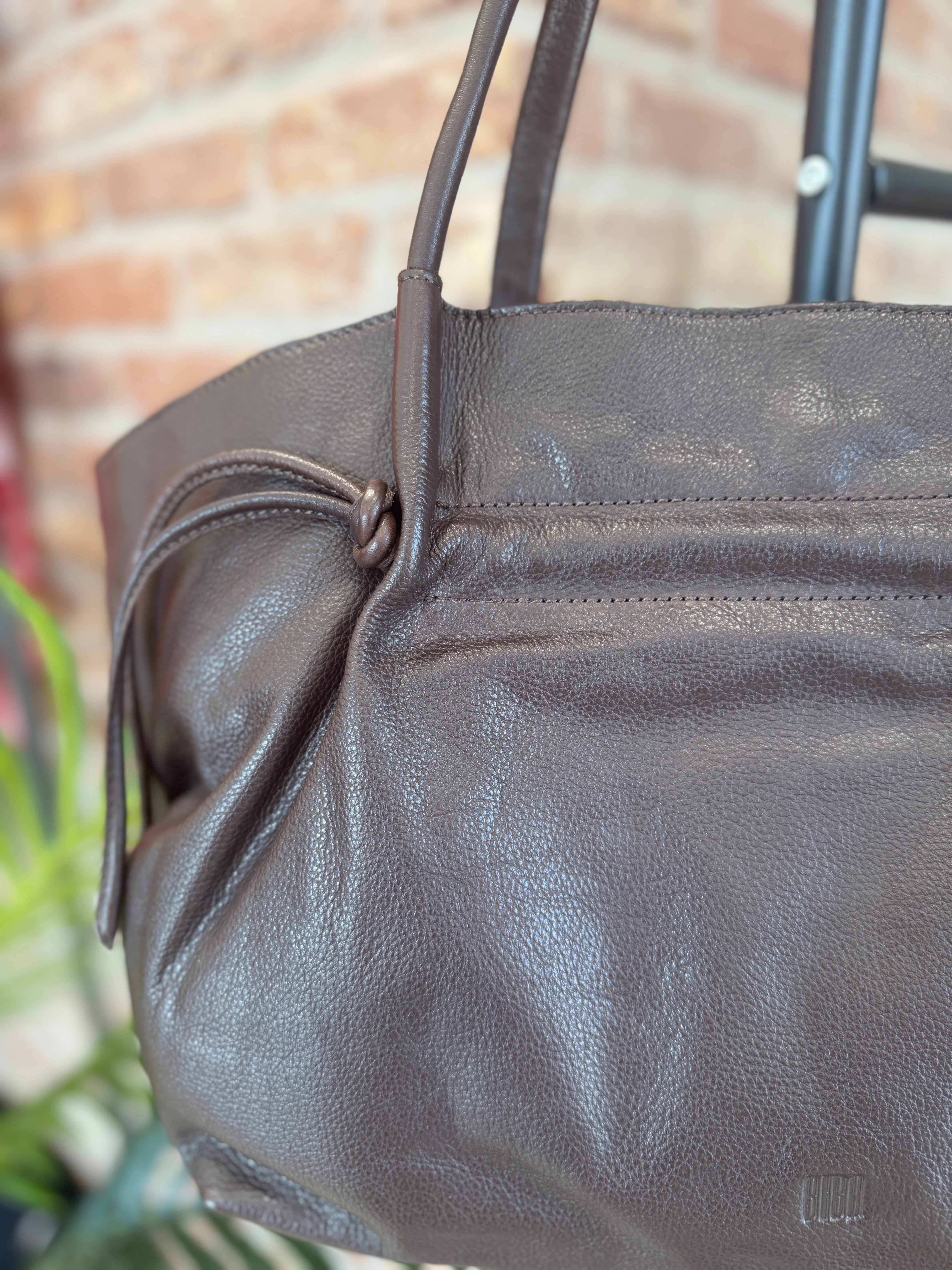 BIBA leather Brumley shoulder bag in Aubergine