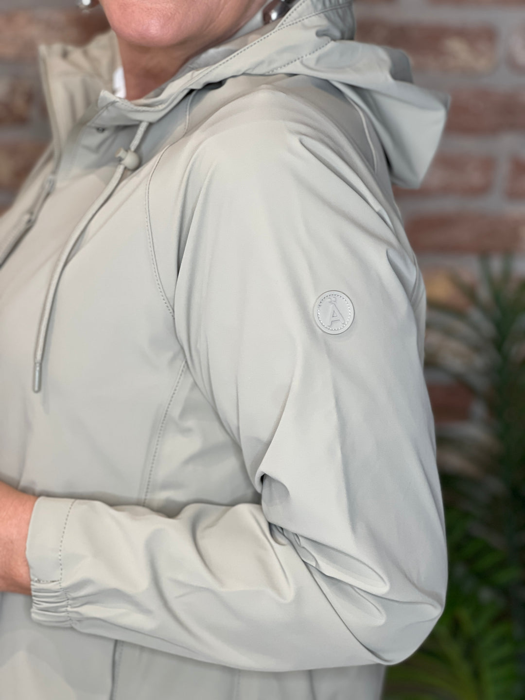 Tanta Nebo Lightweight Raincoat in stone grey