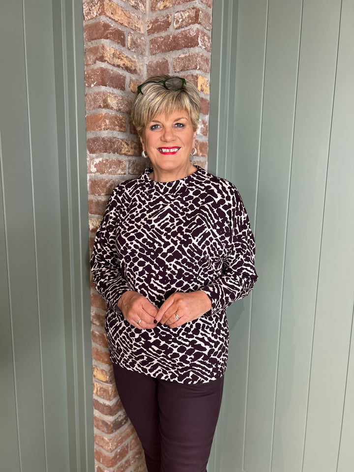 Cecil Buttoned Funnel Top In Eggplant Red