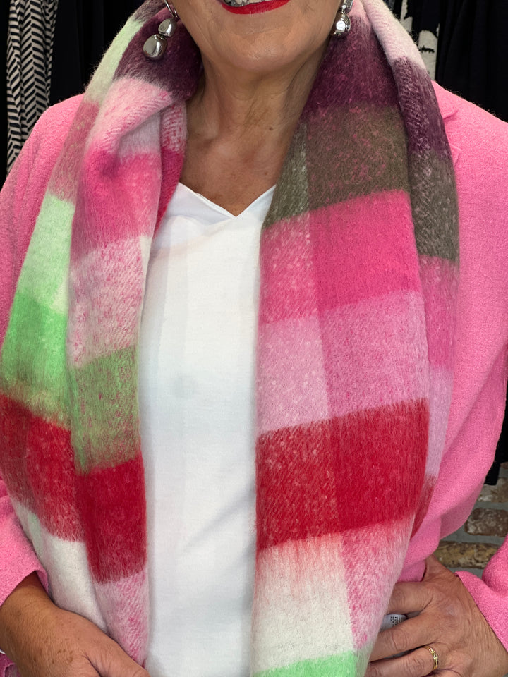 Nümph Nusasha Scarf In Pink Multi