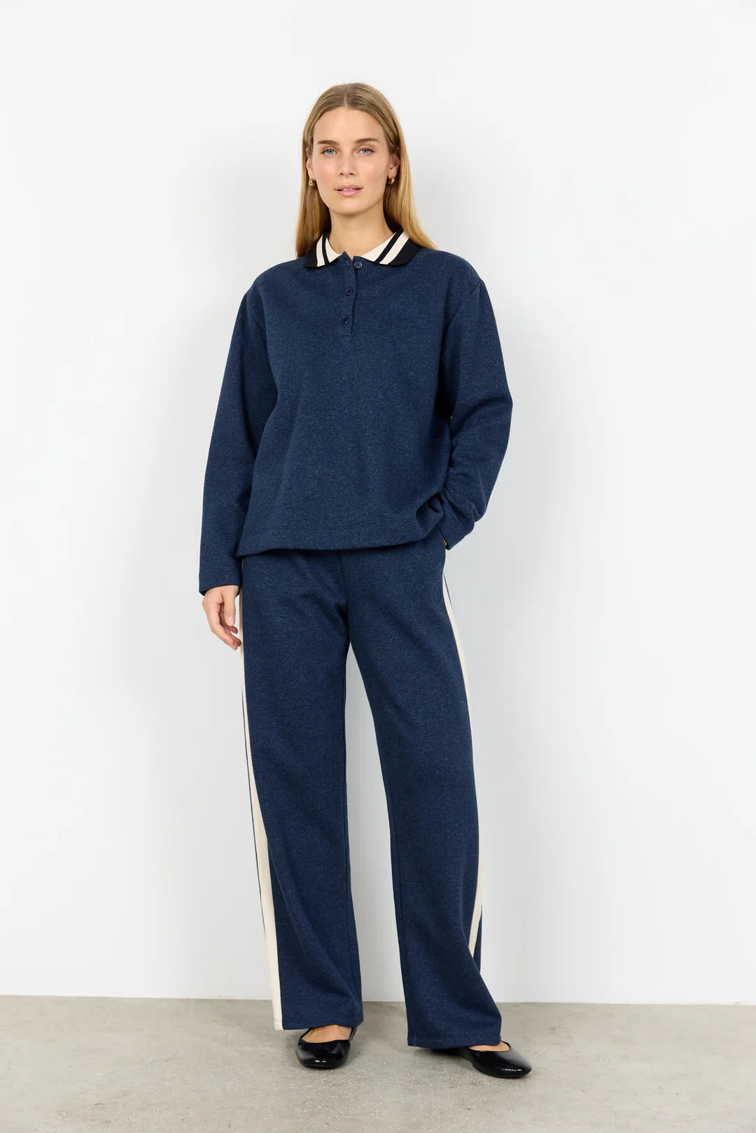 Soya Angelin Collar Sweatshirt In Navy