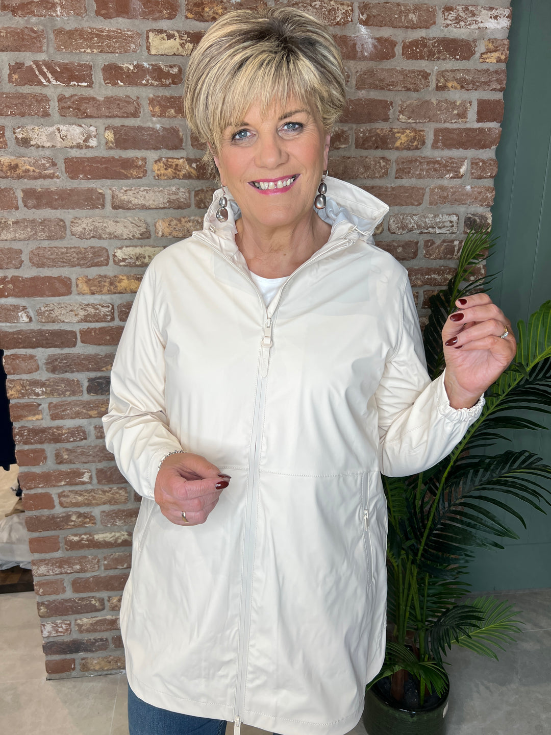 Tanta Brouillard Raincoat in Whitecap Gray