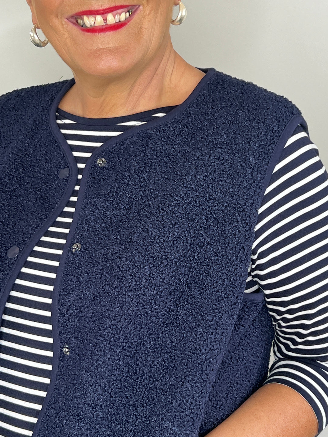 Cecil Curly Vest In Navy