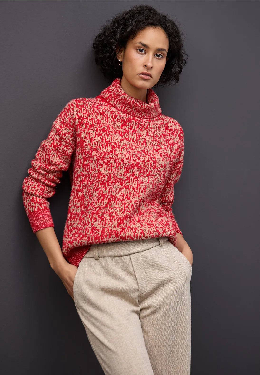 Street One Two Tone Pullover In Racing Red