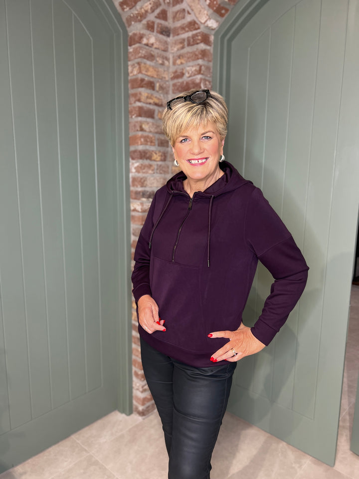 Cecil Troyer Hoodie In Eggplant Red