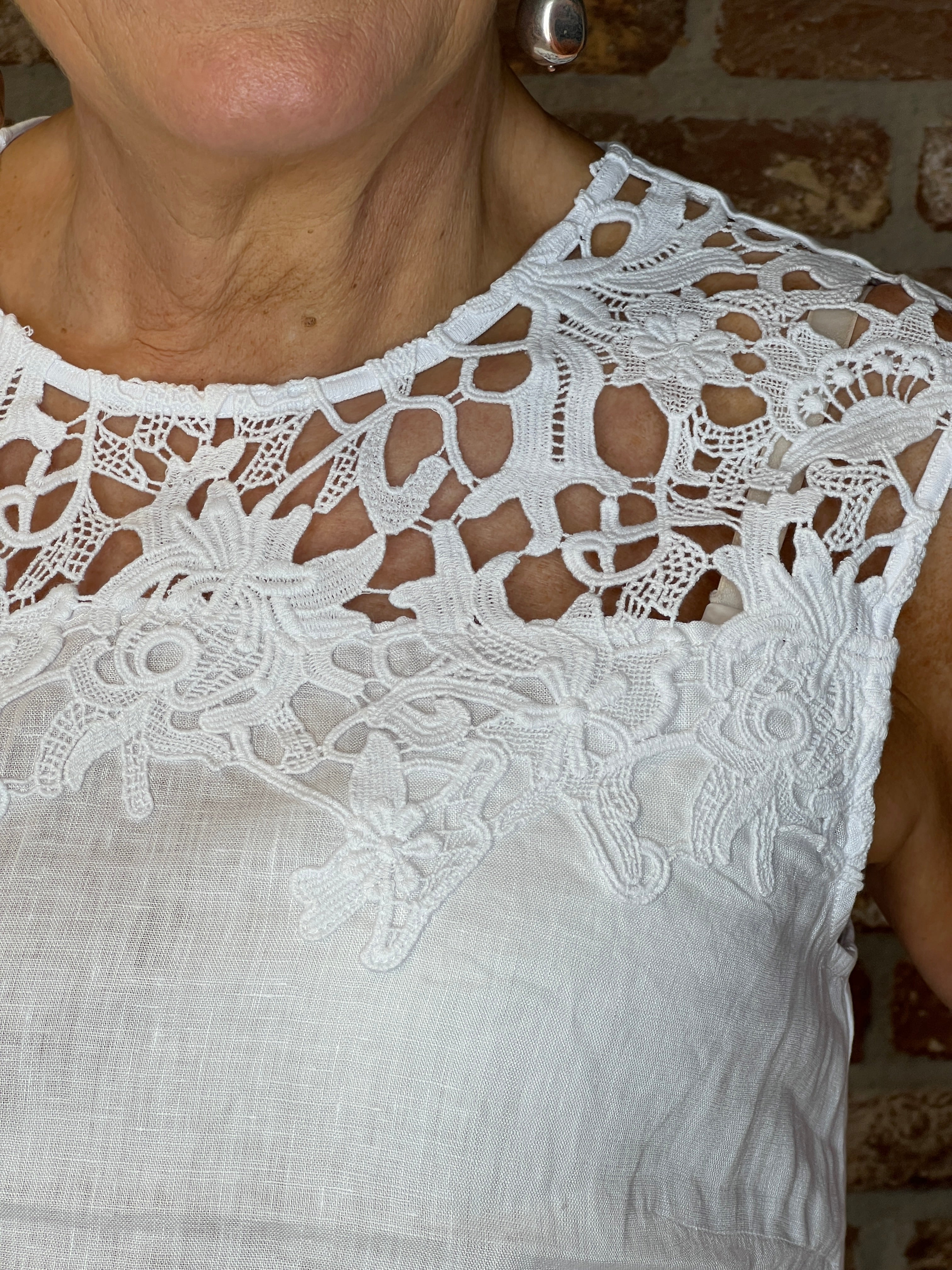 Oui Open Work Top In White