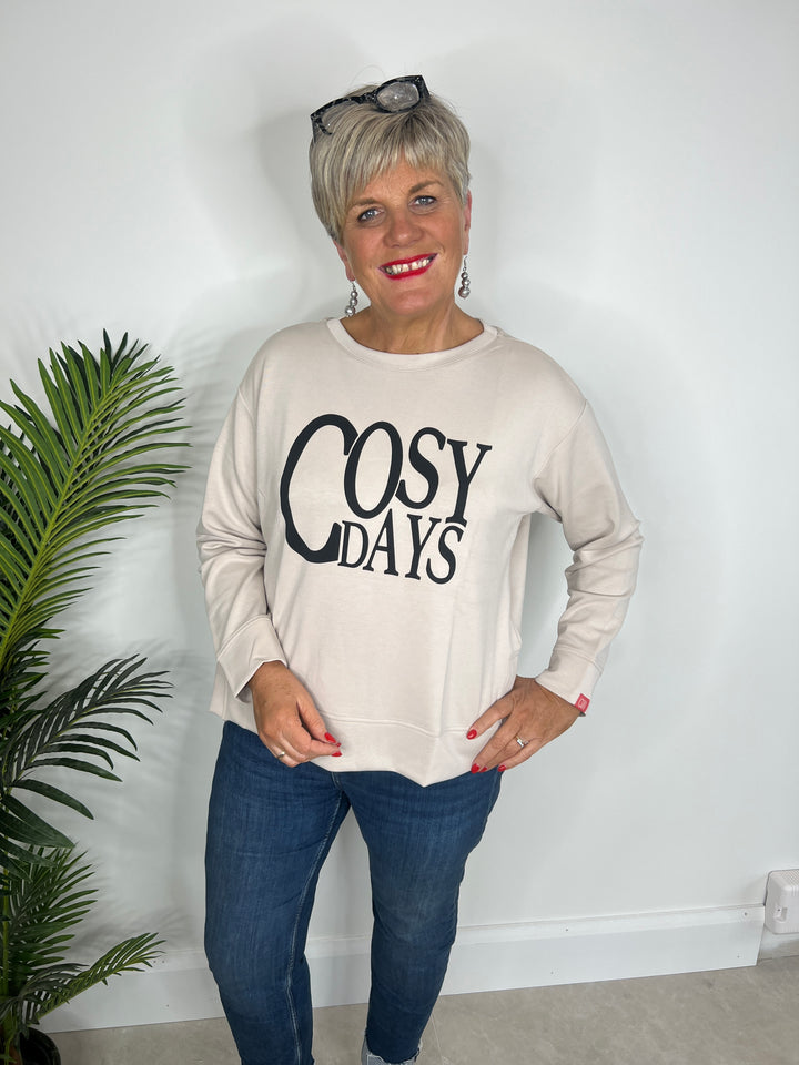 Milano Italy Sweatshirt In Cream