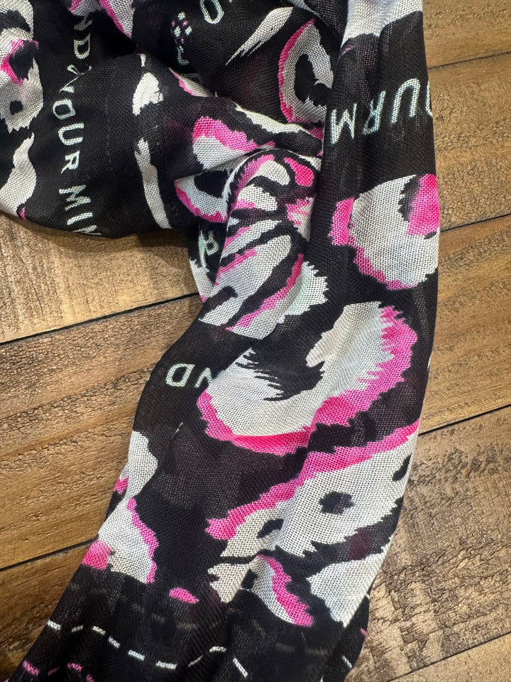 Cecil Printed Loop Snood In Black