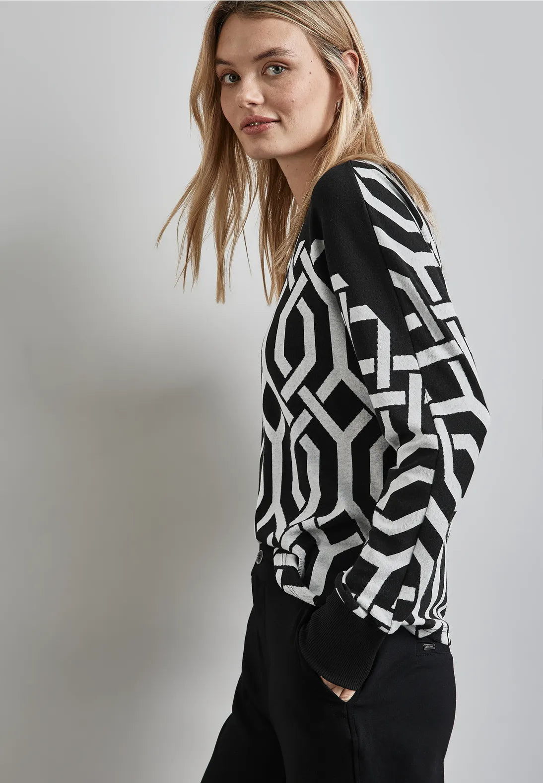 Street One Jacquard Top In Black