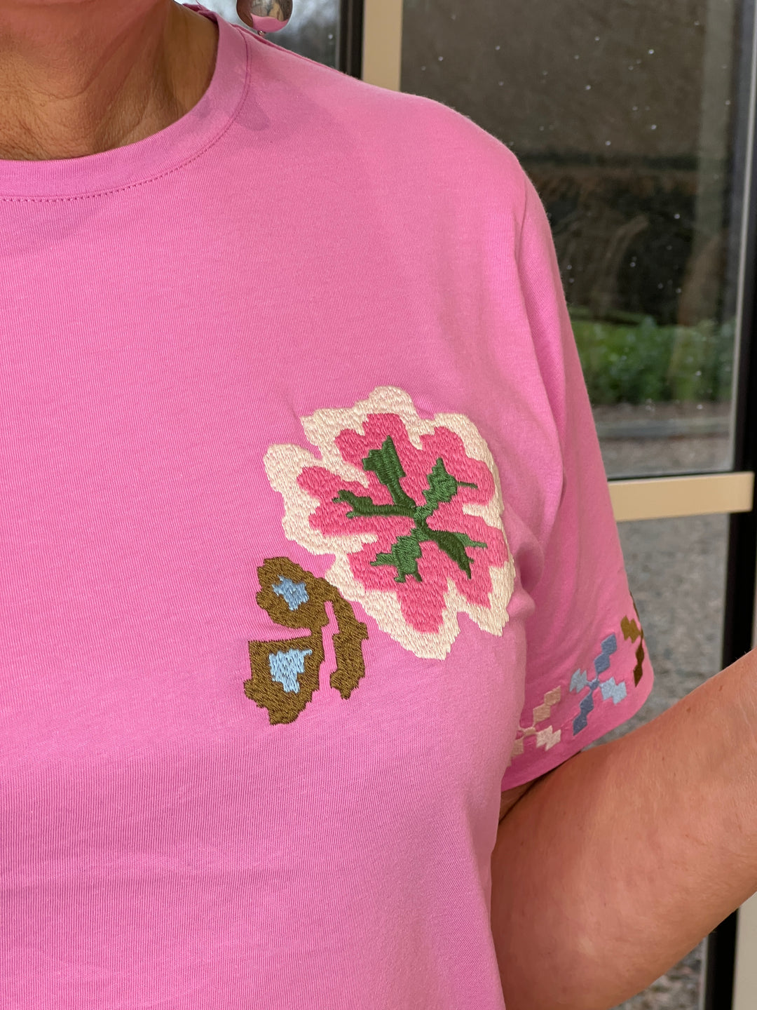 Culture Embroidery T-shirt In Fuchsia Pink