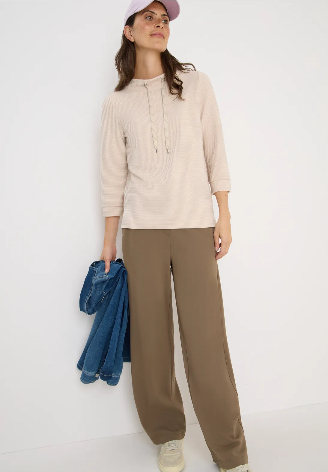 Cecil Ribbed Funnel Neck sweatshirt In Oat Milk Beige