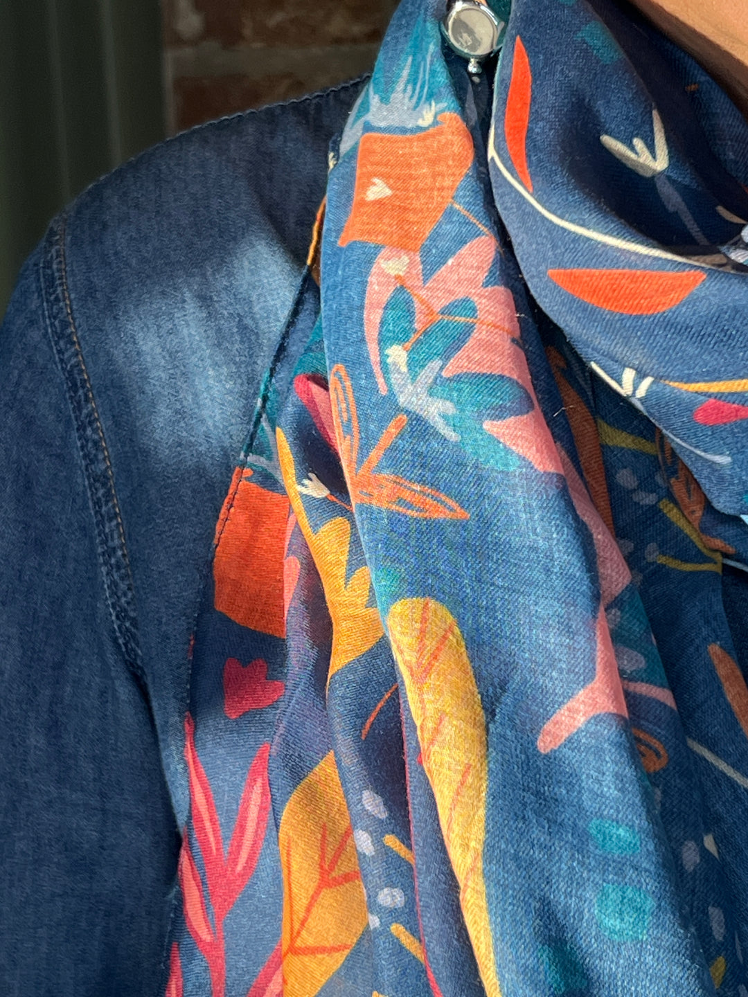 Sophie Fresh Foilage Scarf In Navy